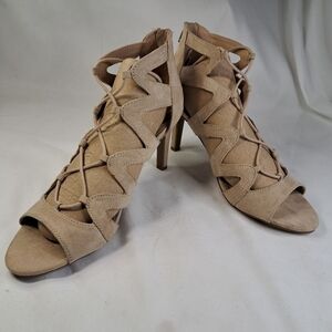 FERGALICIOUS Tan Gladiatorish Heels Women's Size 9